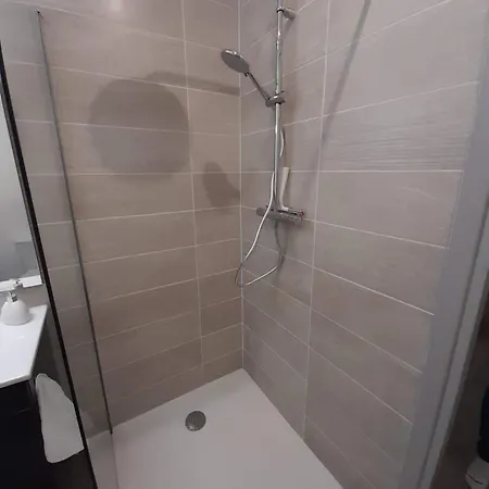 T2 Spacieux Et Confortable Mülhausen Exterior foto